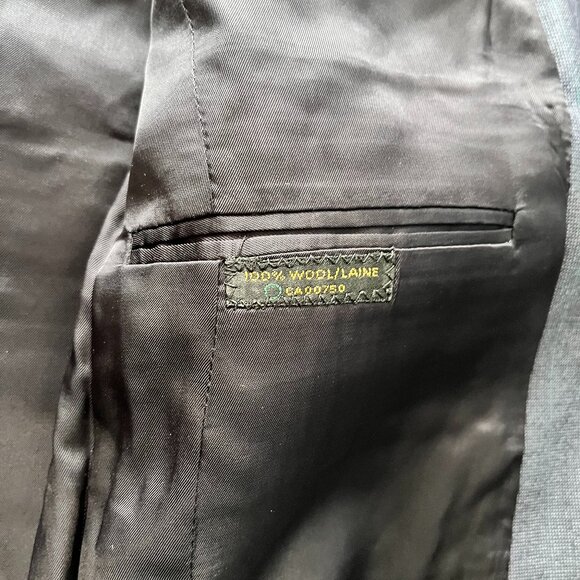 Harry Rosen Men's Pin-stripe Blazer and Pants - Picture 12 of 14